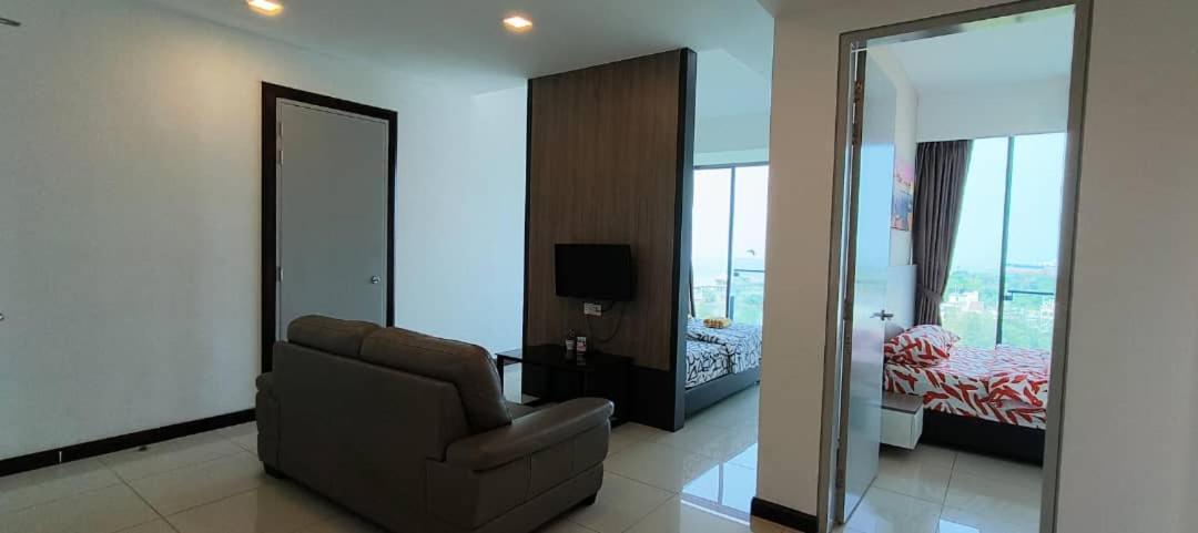 Private Condo Port Dickson Waterfront Exterior photo